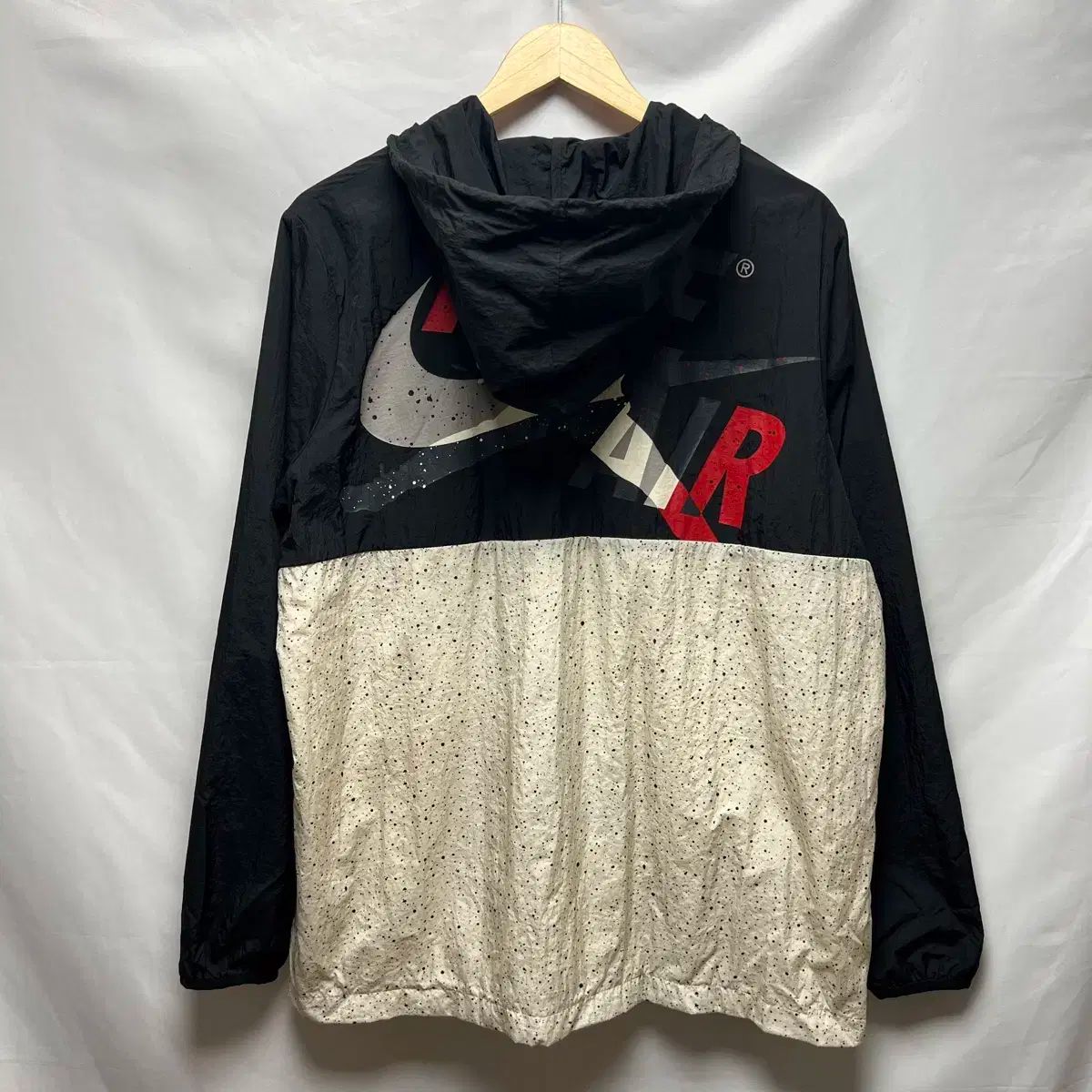 未使用 NIKE ジョーダン ジャンプマン クラシックス ウィンドウェア XL NIKE JORDAN ジャケット ジョーダン ジャンプマン クラッシク