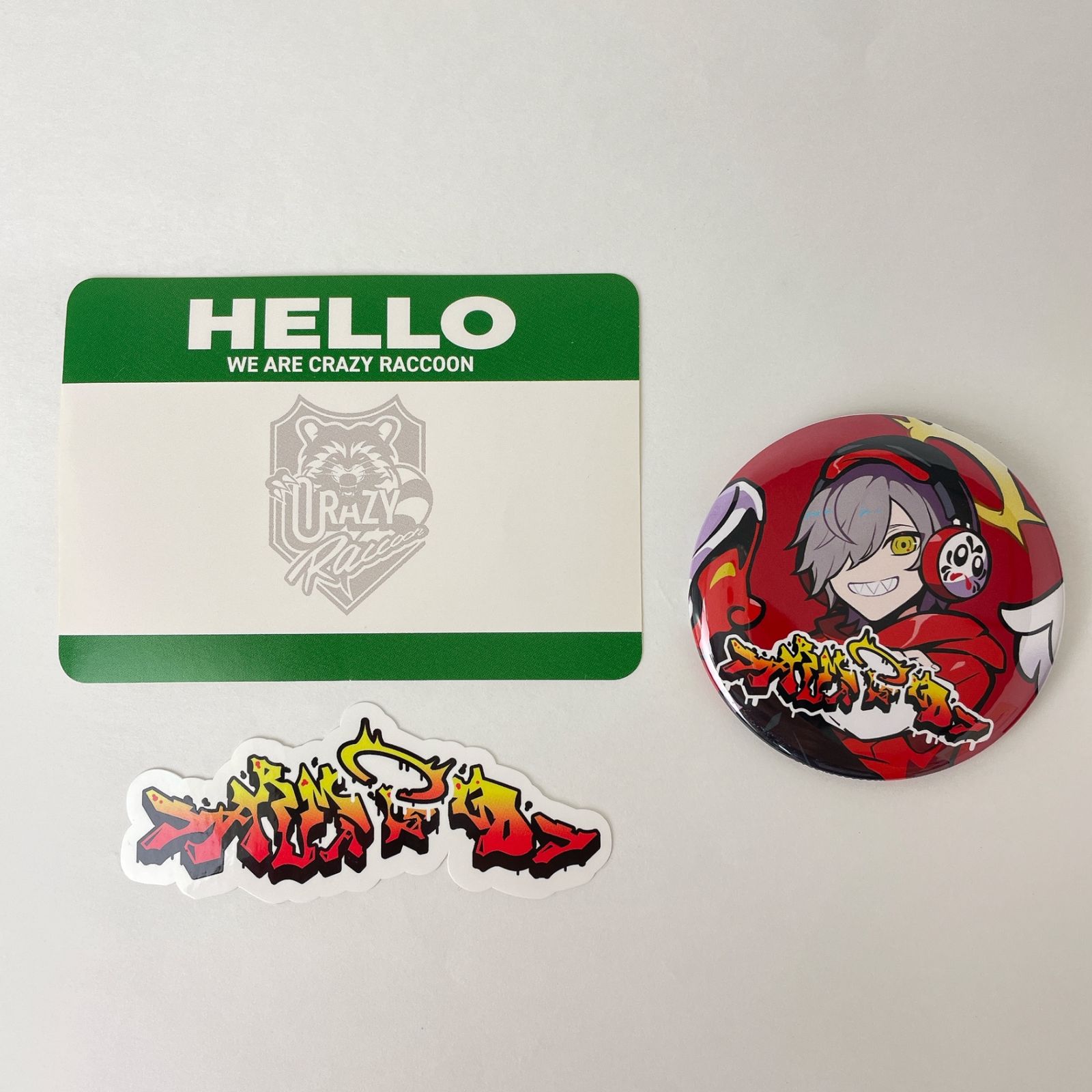 だるまいずごっど(Crazy Raccoon) 缶バッジ&ステッカーセット 「MEMBER CAN BADGES ＆ STICKERS SET 4」  - メルカリ