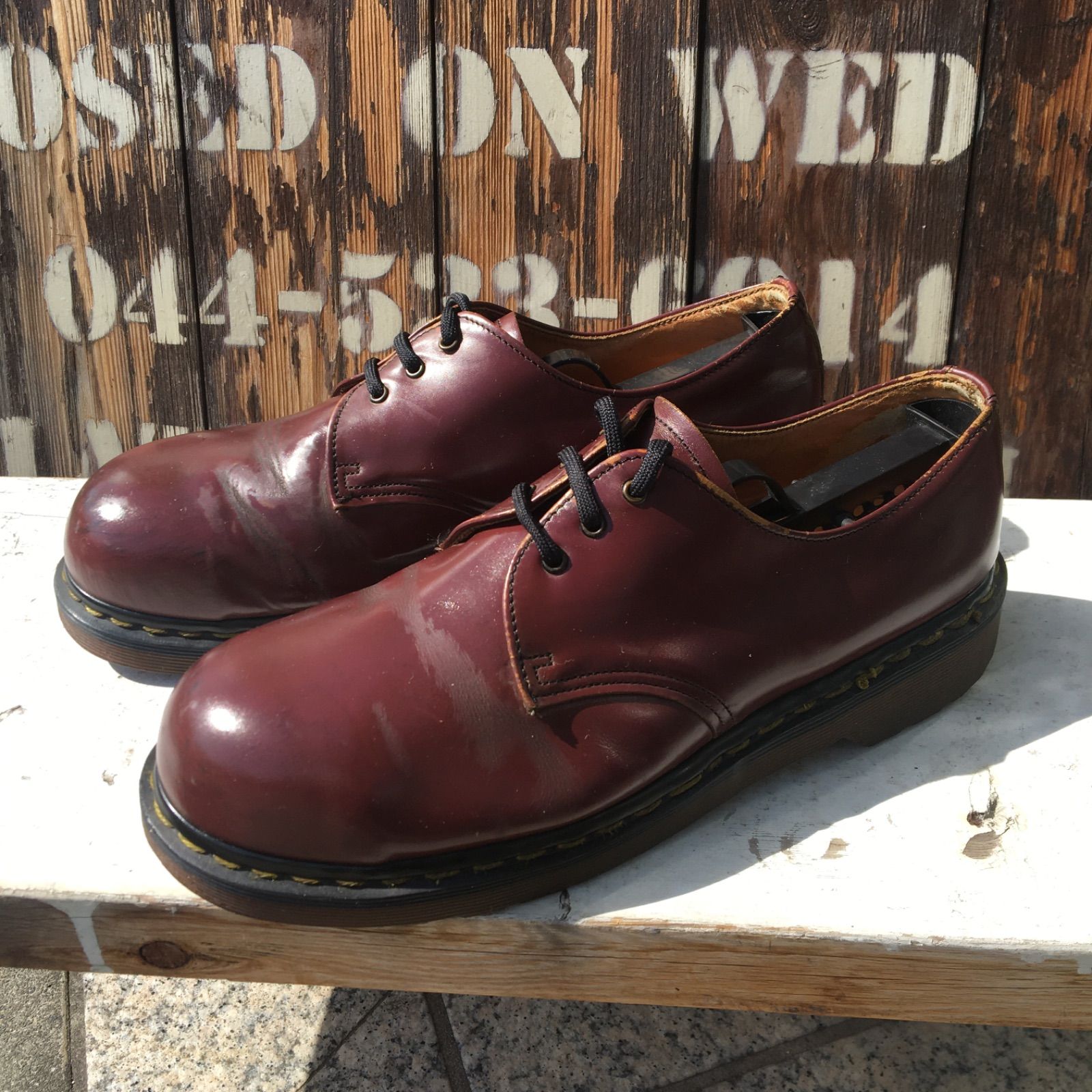 美品！希少！ドクターマーチン 8ホール チェリーレッド イングランド製 UK7 ドクターマーチン イングランド製 英国 チェリーレッド 8ホール ホワイト社