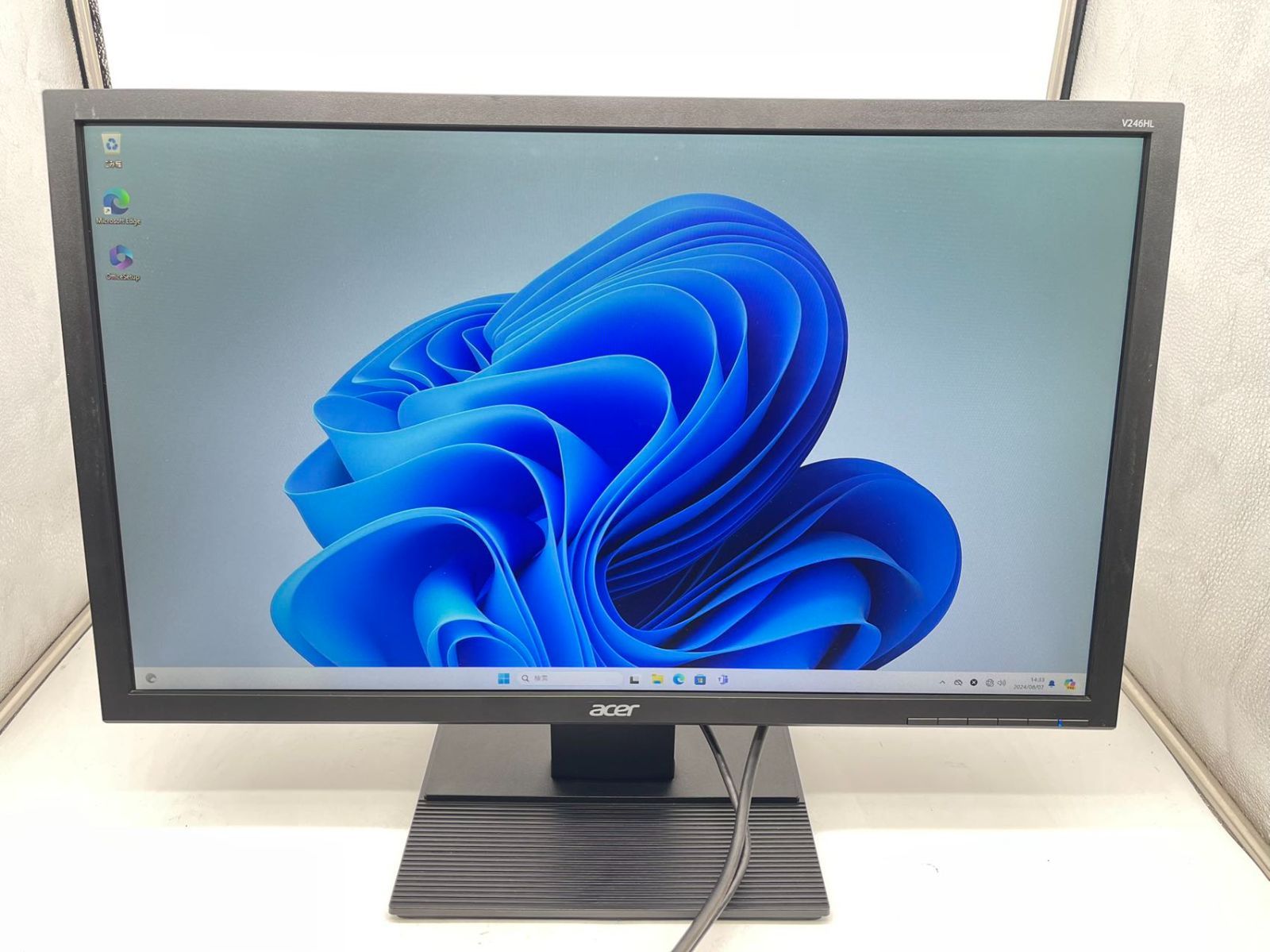 美品 acer v246HL　24型ワイド 　 DVI VGA 1920X1080