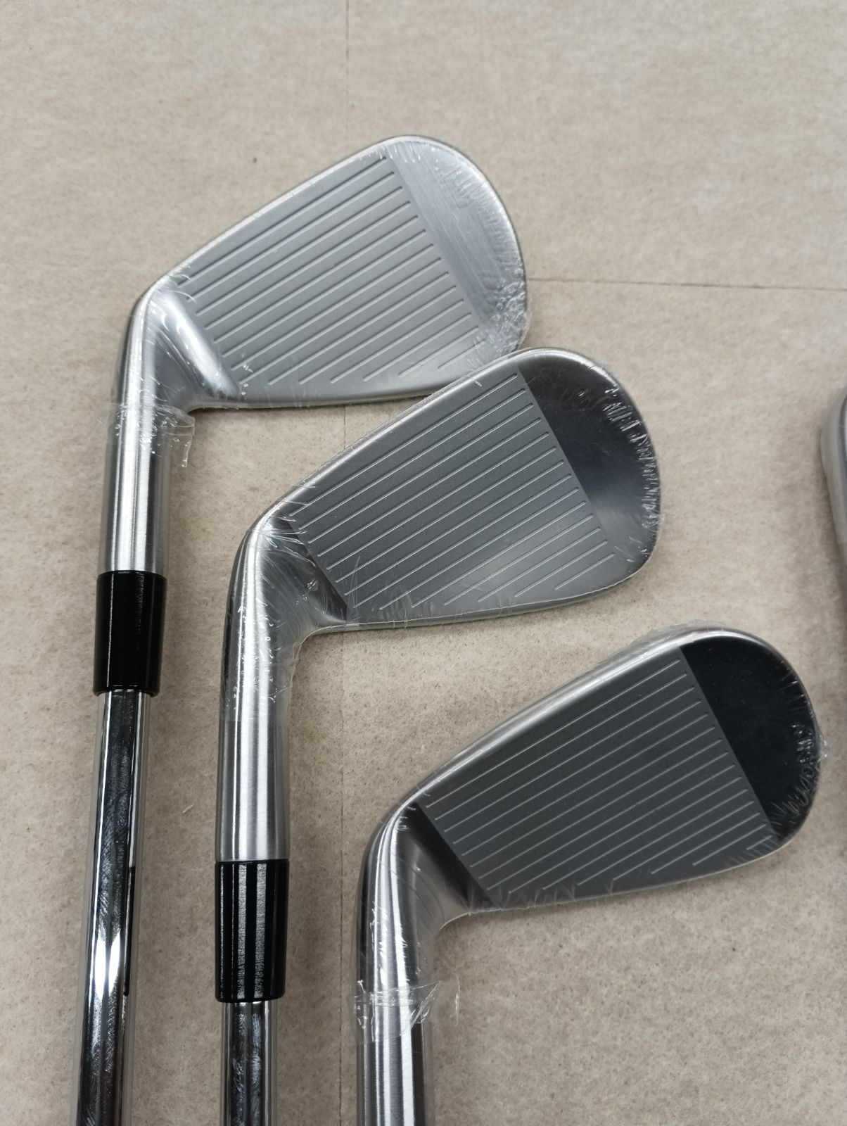 新品）テーラーメイド 2024 P770 アイアン 5本セット (＃6～9，PW