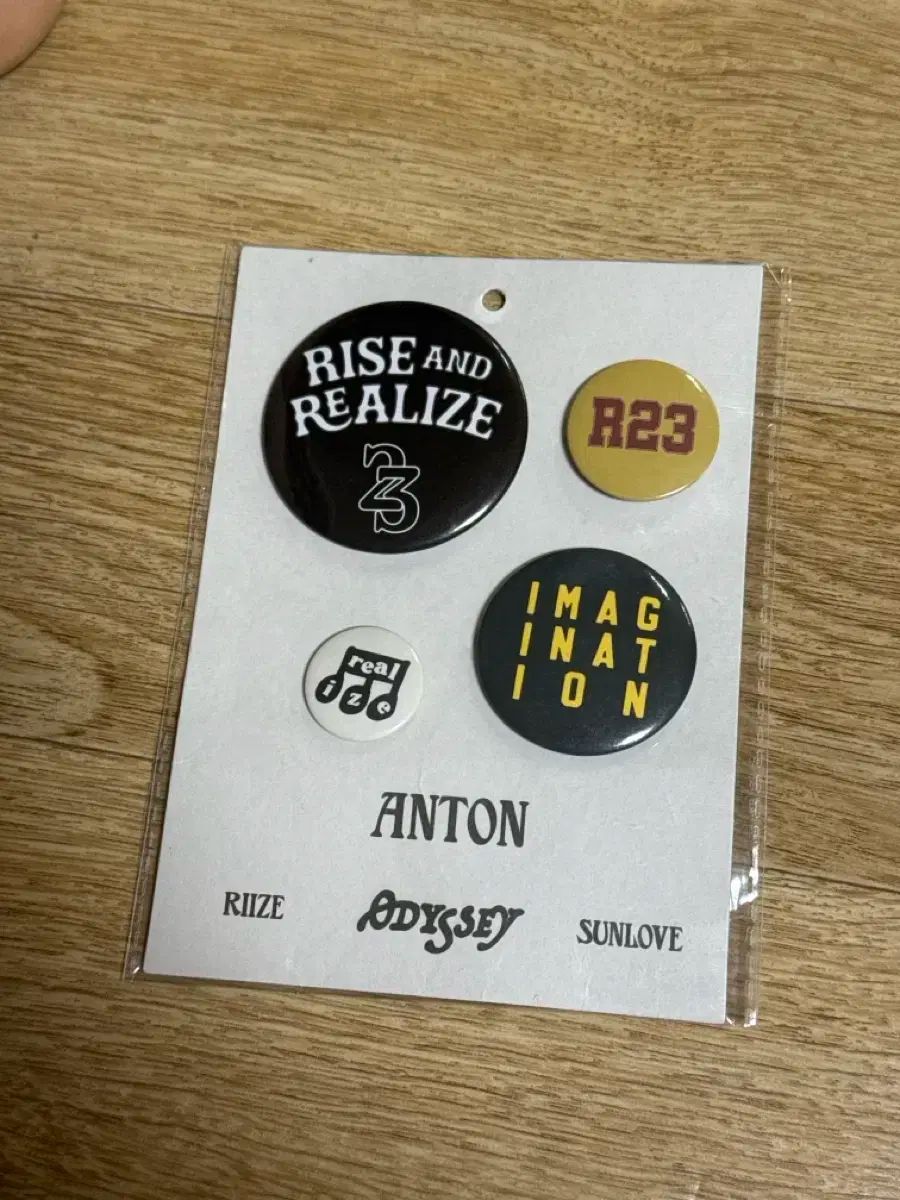 RIIZE(ライズ) サンラブ バッジ アントン(ANTON) 𝑆ℎ𝑜𝑤 𝑀𝑒