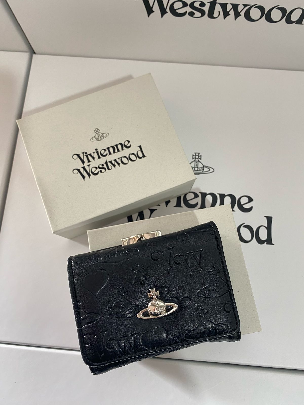Vivienne Westwood 三つ折り財布 黒レザー kmz030