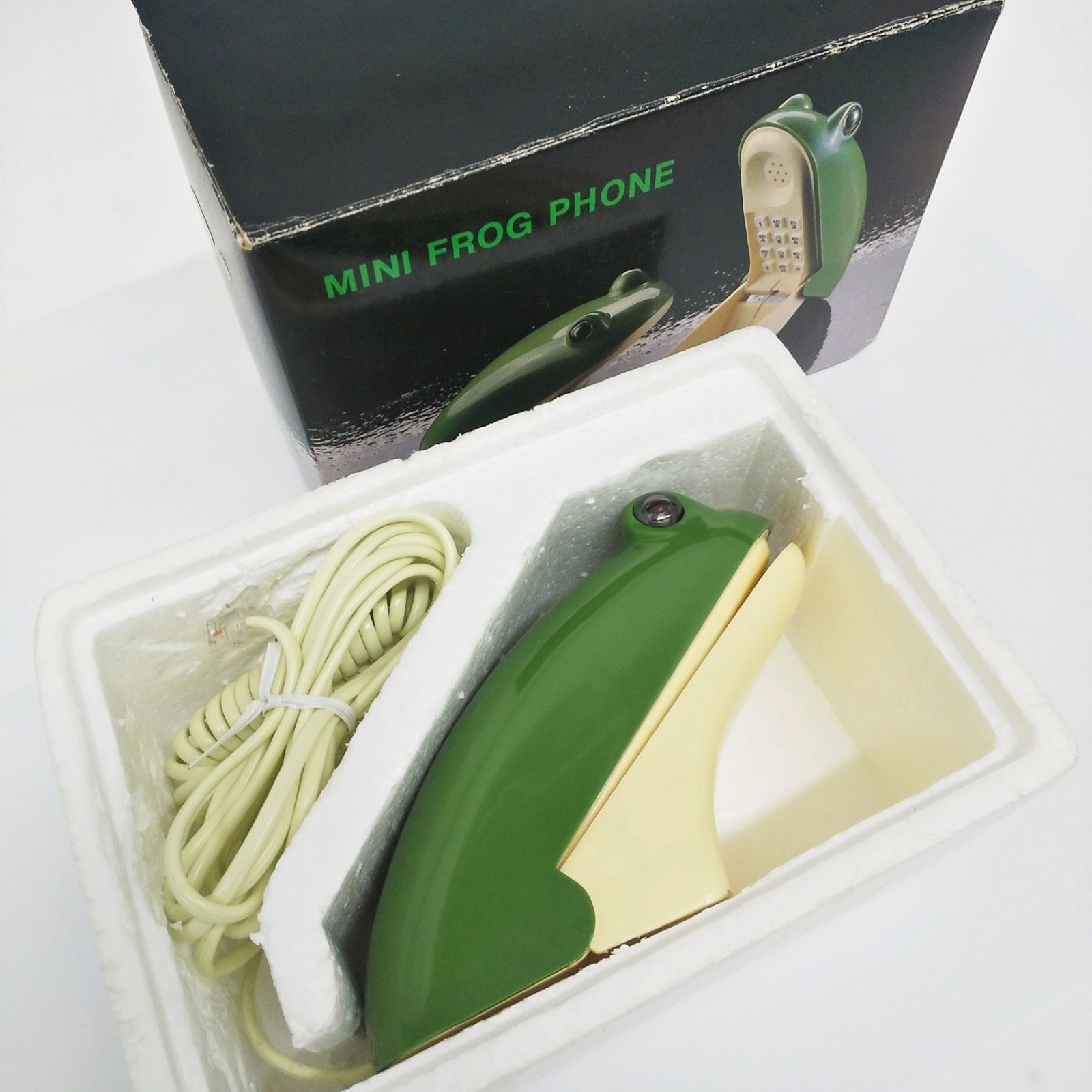 MINI FROG PHONE カエル 電話 レトロ 蛙 コレクター カエル好き 箱付き 電話機 フロッグ 置物 インテリア R2502-044 MINI FROG PHONE カエル 電話 レトロ 蛙 コレクター カエル好き