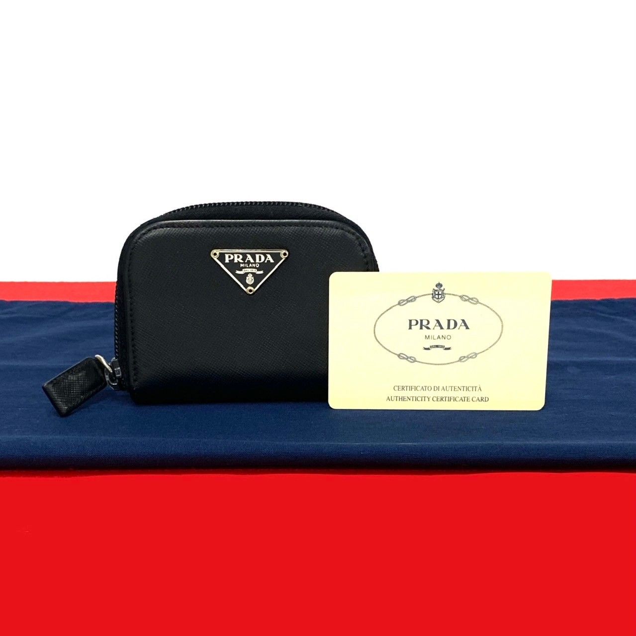 【美品✨】プラダ コインケース カード 三角ロゴ ラウンドファスナー レザー 黒 極 美品 PRADA プラダ 三角ロゴ 金具 サフィアーノ レザー