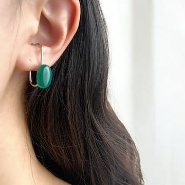 高品質大粒グリーンオニキスの大人イヤーカフ シンプル