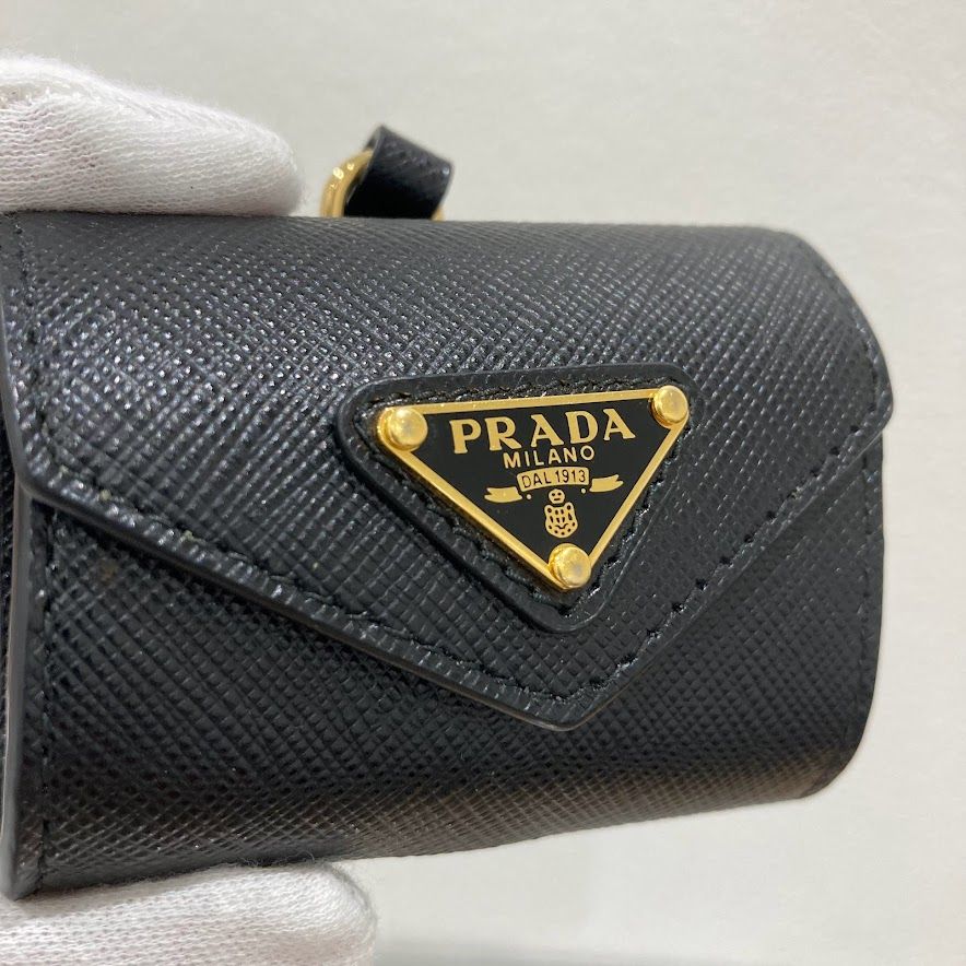 プラダ Air pods pro ケース エアポッツケース - メルカリ