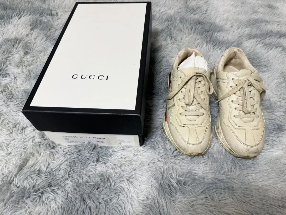 【極美品】 GUCCI ライトン ラブパレード スニーカー 39(26cm) 累積売上総額第1位【GUCCI☆グッチ】ライトン 25付きスニーカー
