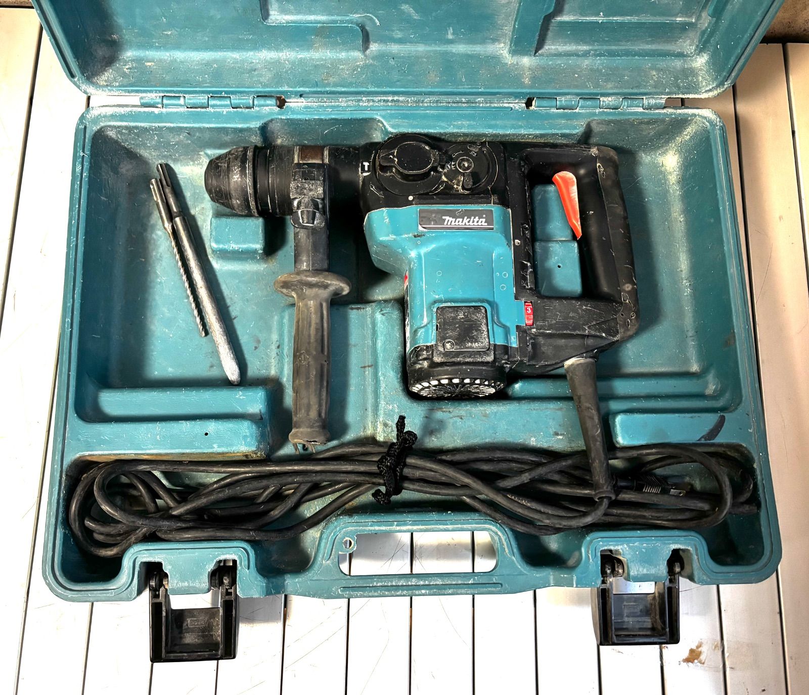マキタ Makita HR3000C ハンマードリル 30mm 850W 現状品