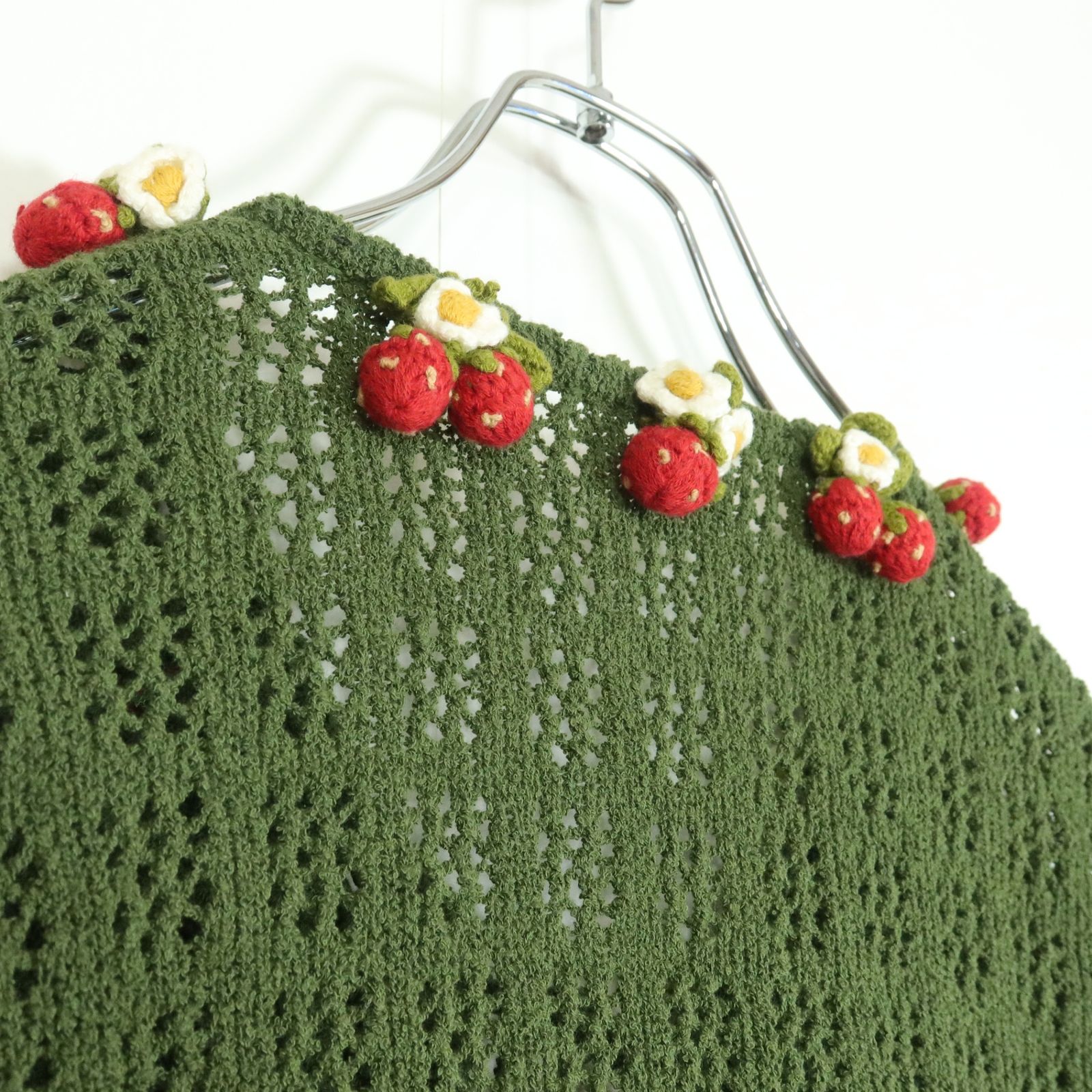 美品】ピンクハウス☆苺モチーフ♪ニットカーディガン はおりもの  