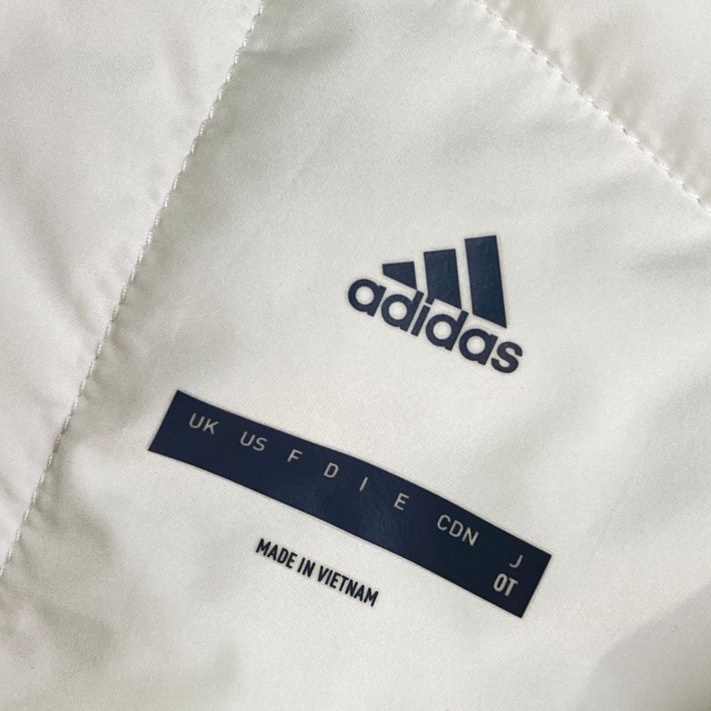 新品マンシングウェア M ゴルフベスト 東洋紡ミラクルケア 金ボタン V