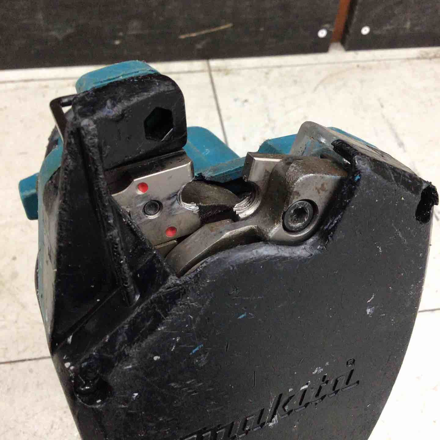 現状品】 マキタ/makita コードレス全ネジカッター SC102DZK 現状品】 マキタ/makita コードレス全ネジカッター SC102DZK