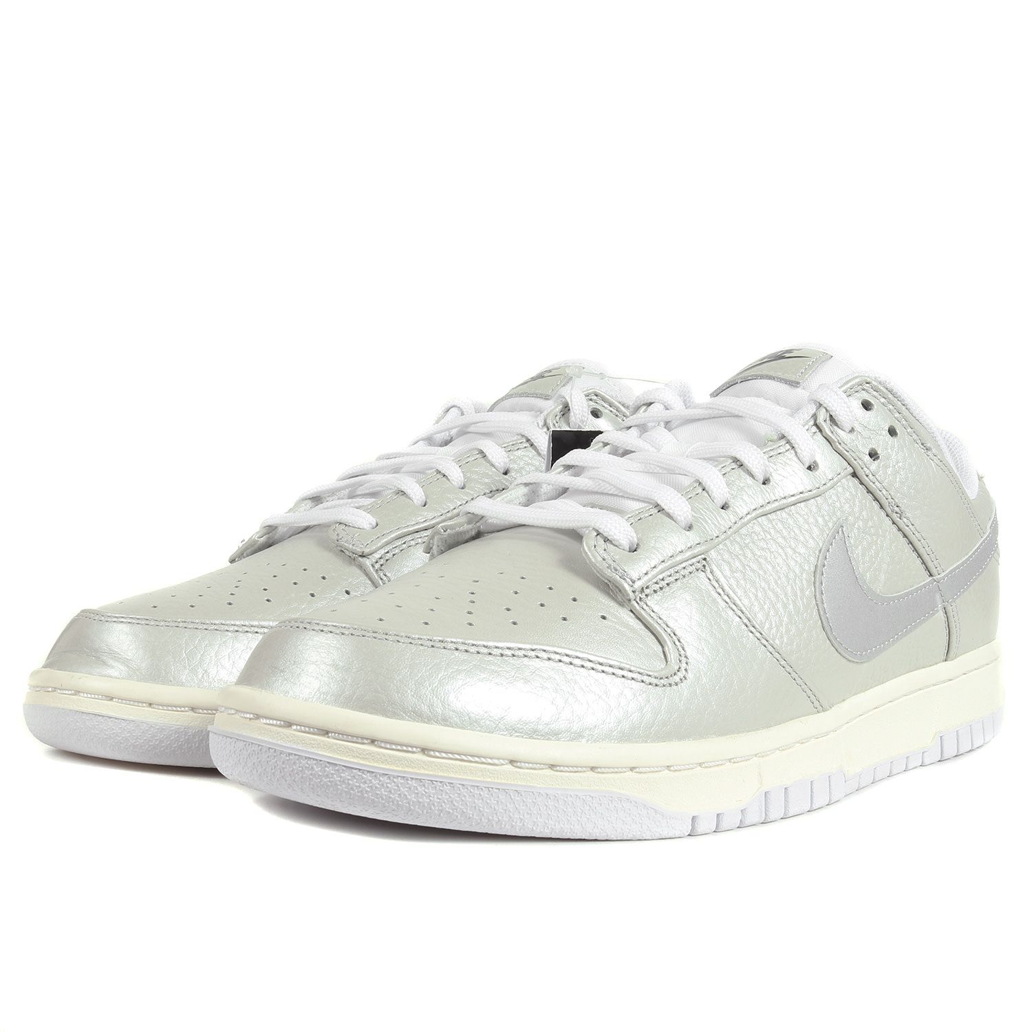 新品 NIKE ナイキ DUNK LOW SE METALLIC SILVER (DX3197-095) 2022年