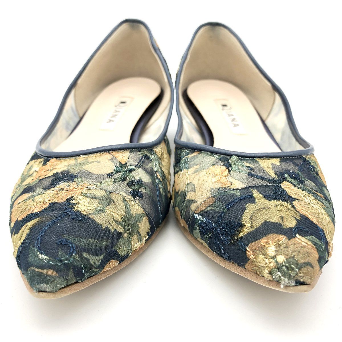 ポインテッドトゥ