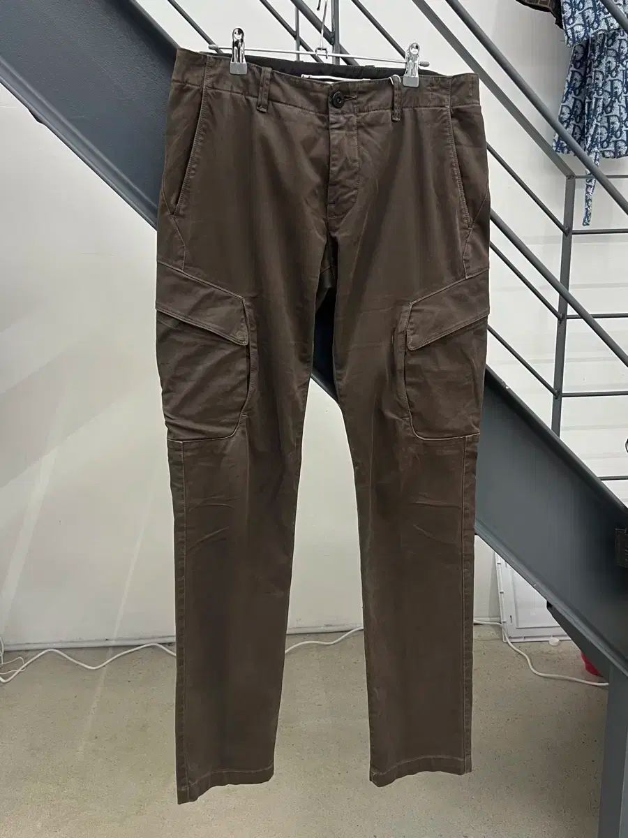 STONE ISLAND ストーンアイランド ダークブラウン コットン パンツ