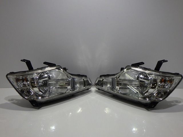 車 ステップワゴン ヘッドライト左右 HID RK1⁄2 100-22013 J1