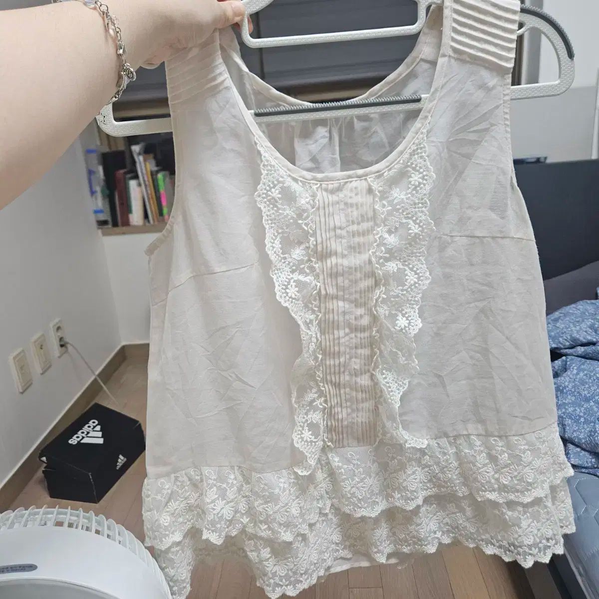 白 フェアリーセット スカート 頭蓋骨 犬 受益者構成