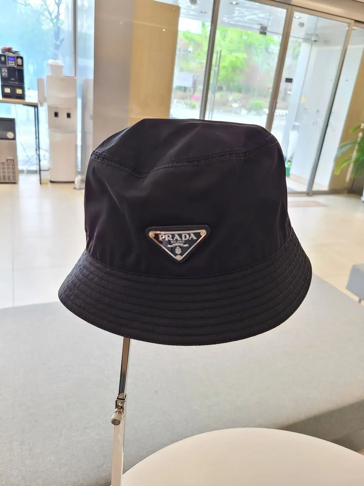 PRADA プラダ RE-NYLON 三角プレート バケットハット sizeL PRADA