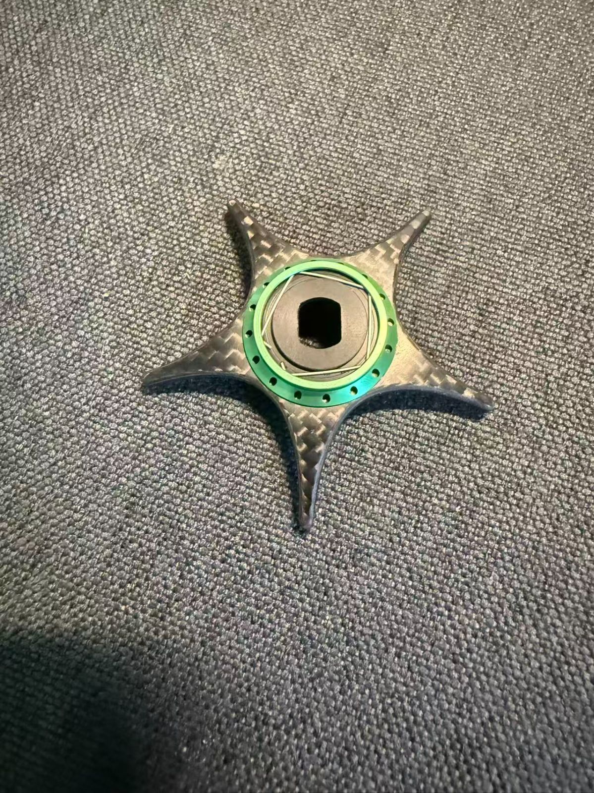 DAIWA汎用 軽量カーボン×アルミ オフセットスタードラグ スクエア