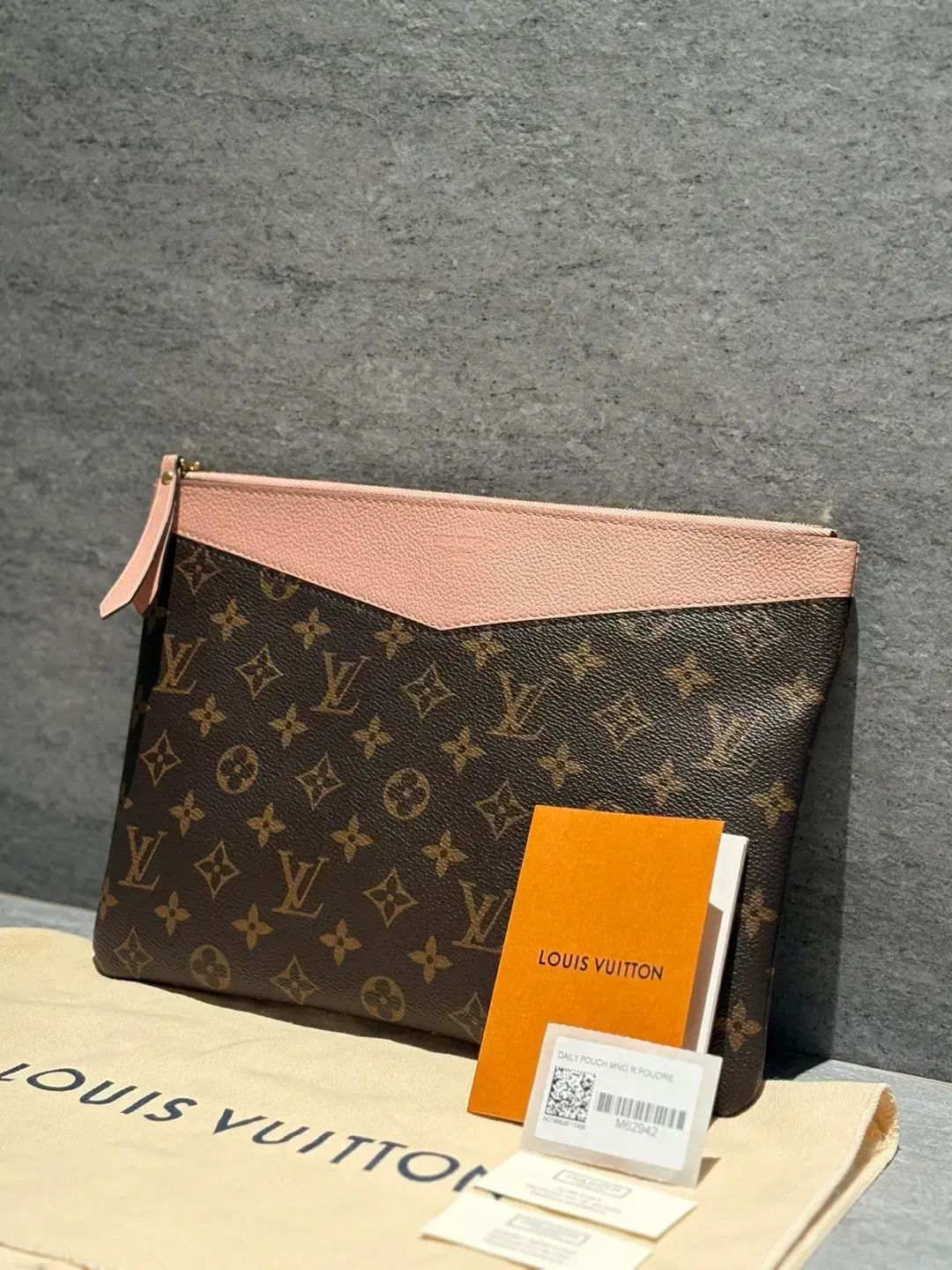 グレード Louis Vuitton ルイヴィトン モノグラム ローズ デイリー ポーチ クラッチバッグ