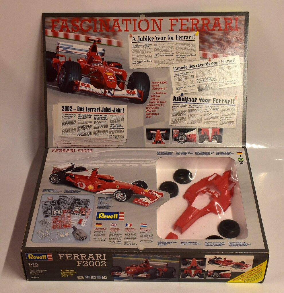 Revell 1|12 7493 FERRARI F2002 7493