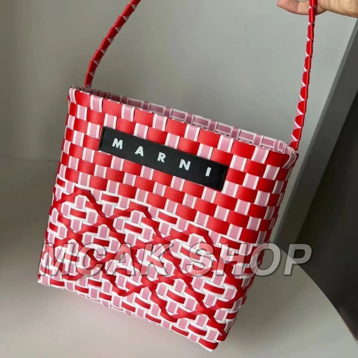 美品  MARNI MARKET マルニマーケット ファッション レディース バッグ ハンドバッグ ピクニックバッグ かごバッグ ピンク