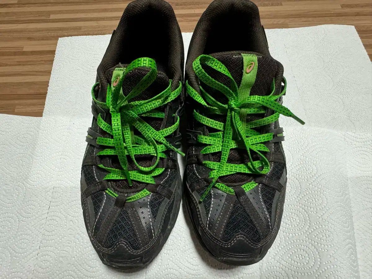Asics アシックス