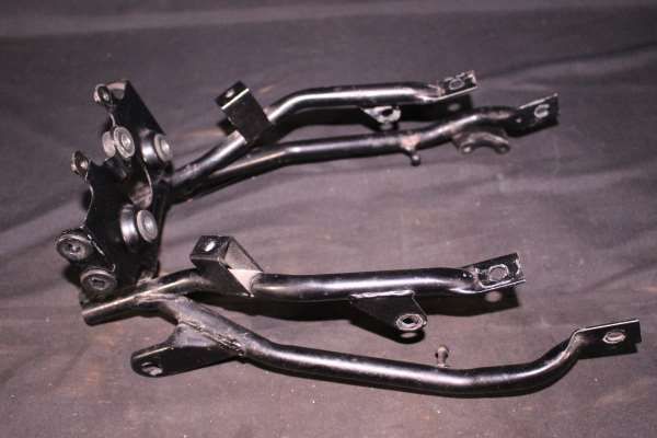 スズキ GSX-R250 GJ72A シートフレーム S179-114