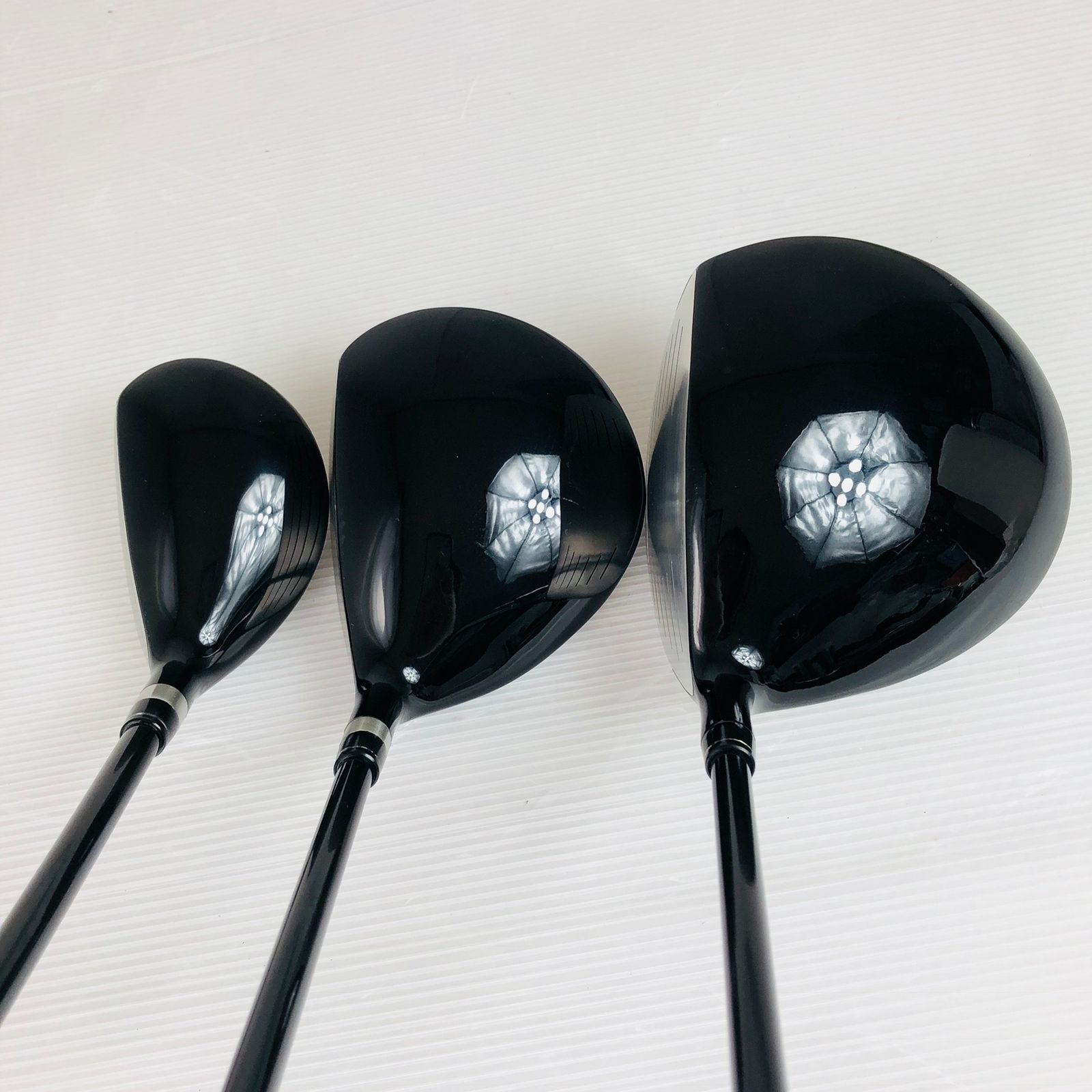 送料無料も! クラブ Larouge ラルージュ メンズ ゴルフ クラブ セット 初心者 入門 バッグ付き フルセット 右利き パター付 のように