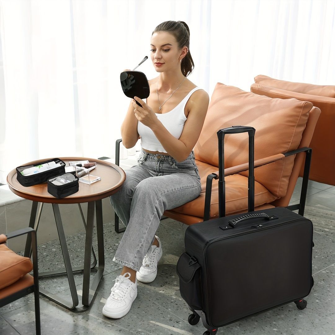 Mercedes-Benz 新品未使用4輪32Lアルミキャリーケース 機内持込み Mercedes-Benz - メルセデスベンツ アルミスーツケース 32 L