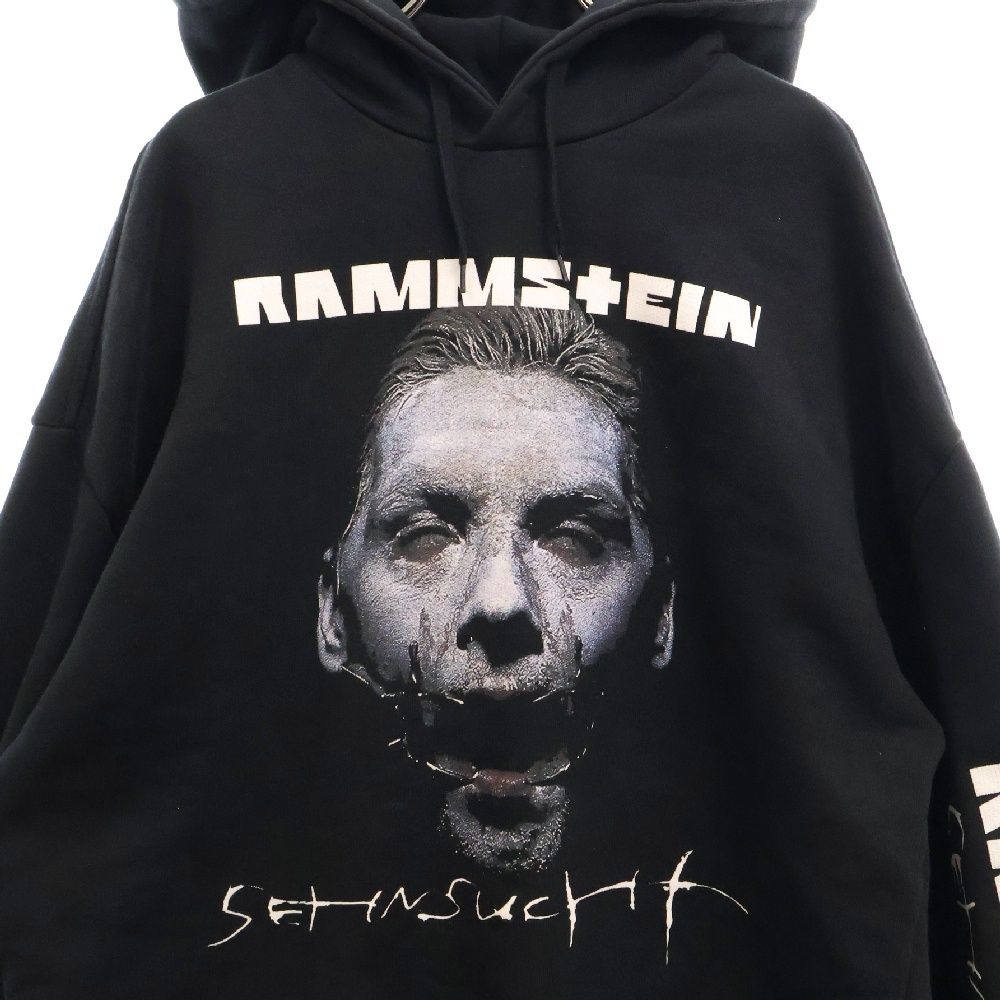 VETEMENTS ヴェトモン 17AW RAMMSTEIN Hoodie ラムシュタイン プリントプルオーバーパーカー フーディー ブラック MAH18TR29 VETEMENTS ヴェトモン 17AW RAMMSTEIN PRINTED T-SHIRT