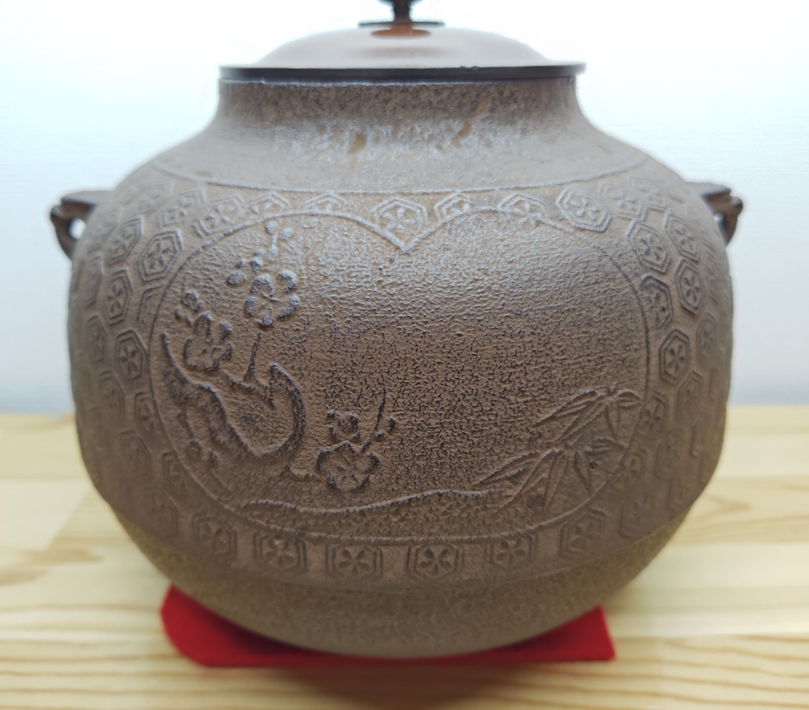 真形釜 亀甲地紋