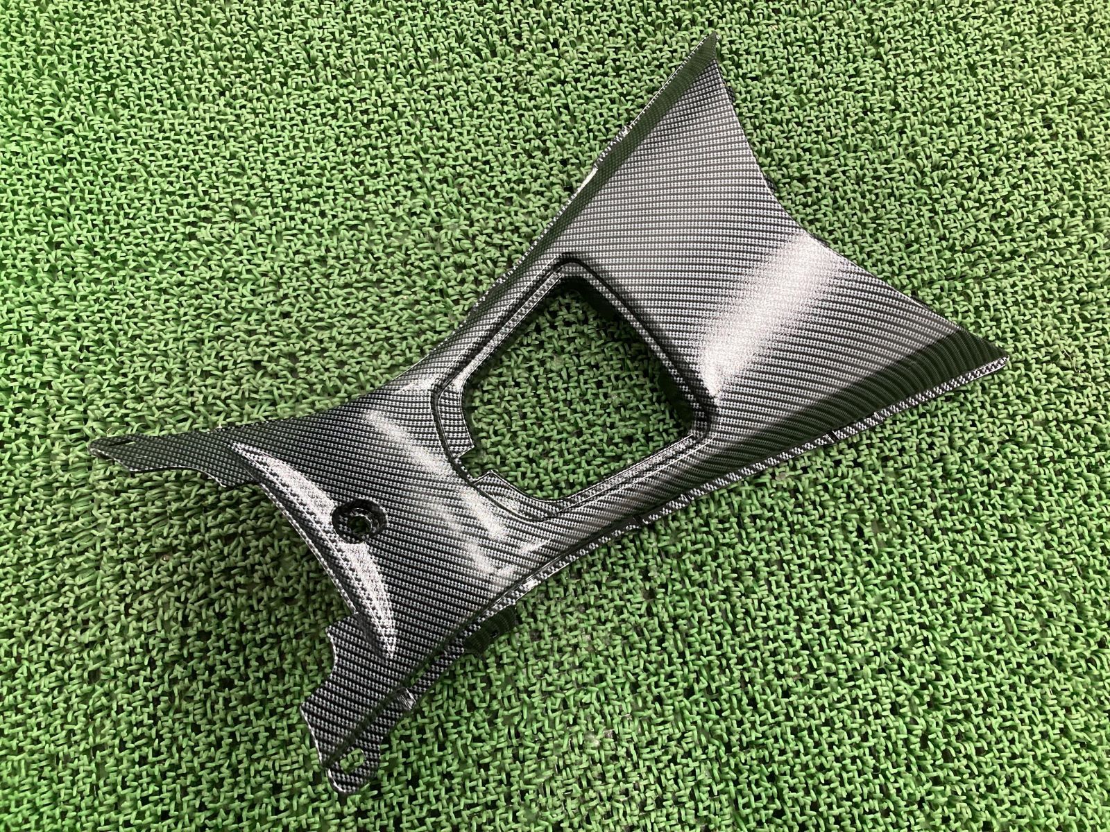 PCX125 PCX150 センターカバー K35 ホンダ 純正 中古 バイク 部品 JF56 KF18 カーボン風ペイント インナーカウル カスタム素材に