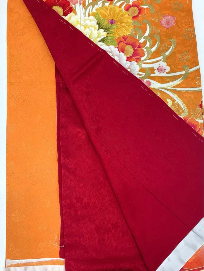 振袖 仮絵羽 舞台衣装 正絹 金彩 刺繍 紋意匠 牡丹 未仕立て品 八掛付き 振袖 仮絵羽 舞台衣装 正絹 刺繍 金彩 紋意匠 未仕立て品 八掛付き