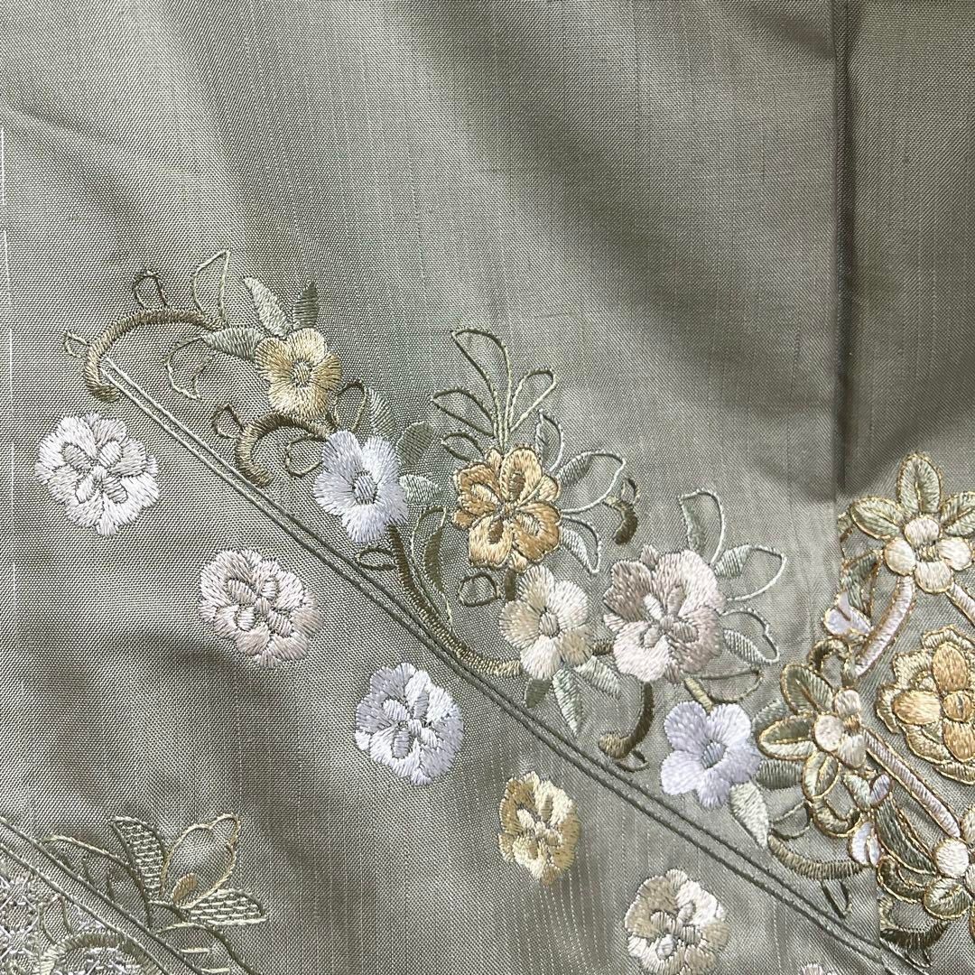 付け下げ 大島紬 証紙付き スワトウ刺繍 金糸 華紋 紋無 着物 093a d