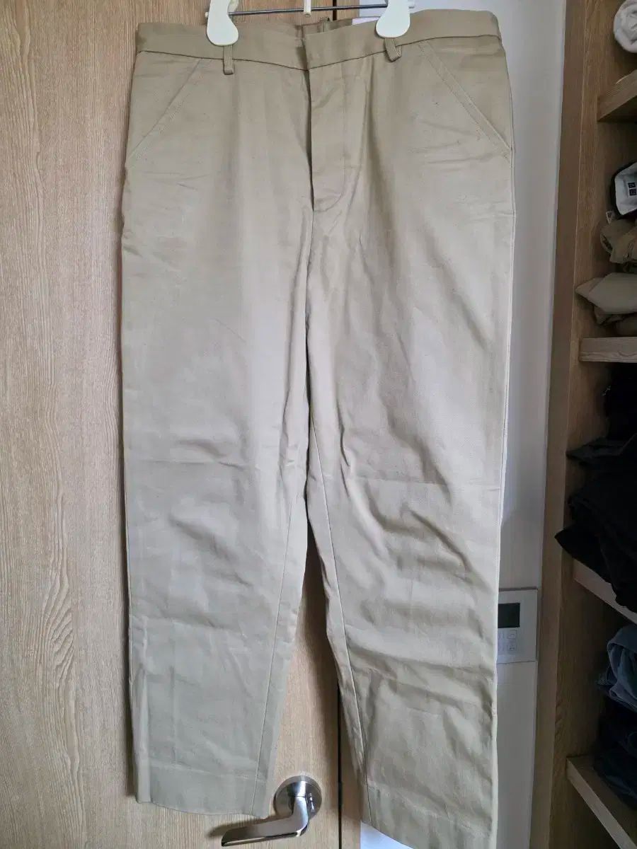詳細レポート チノパンツ