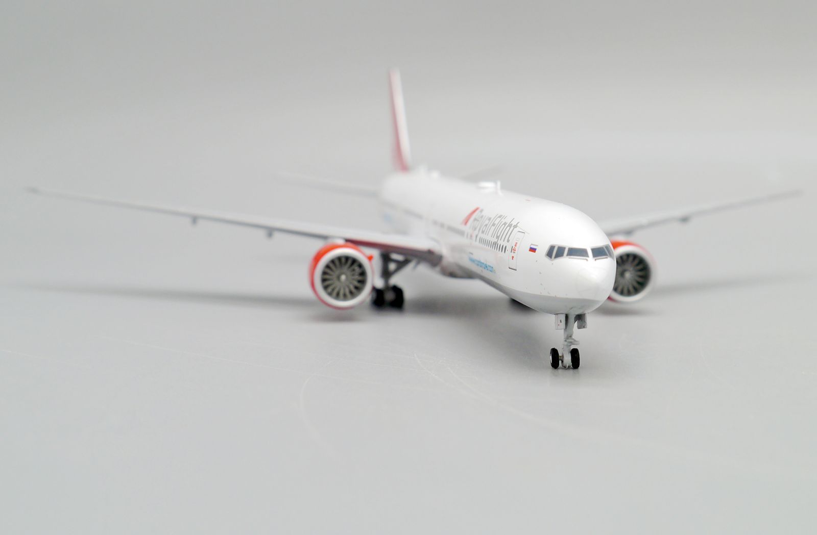 ロイヤルフライト 777-300ER
