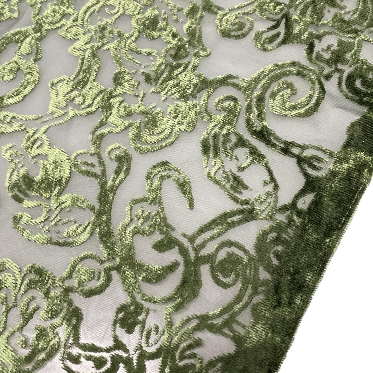 ダークグリーン