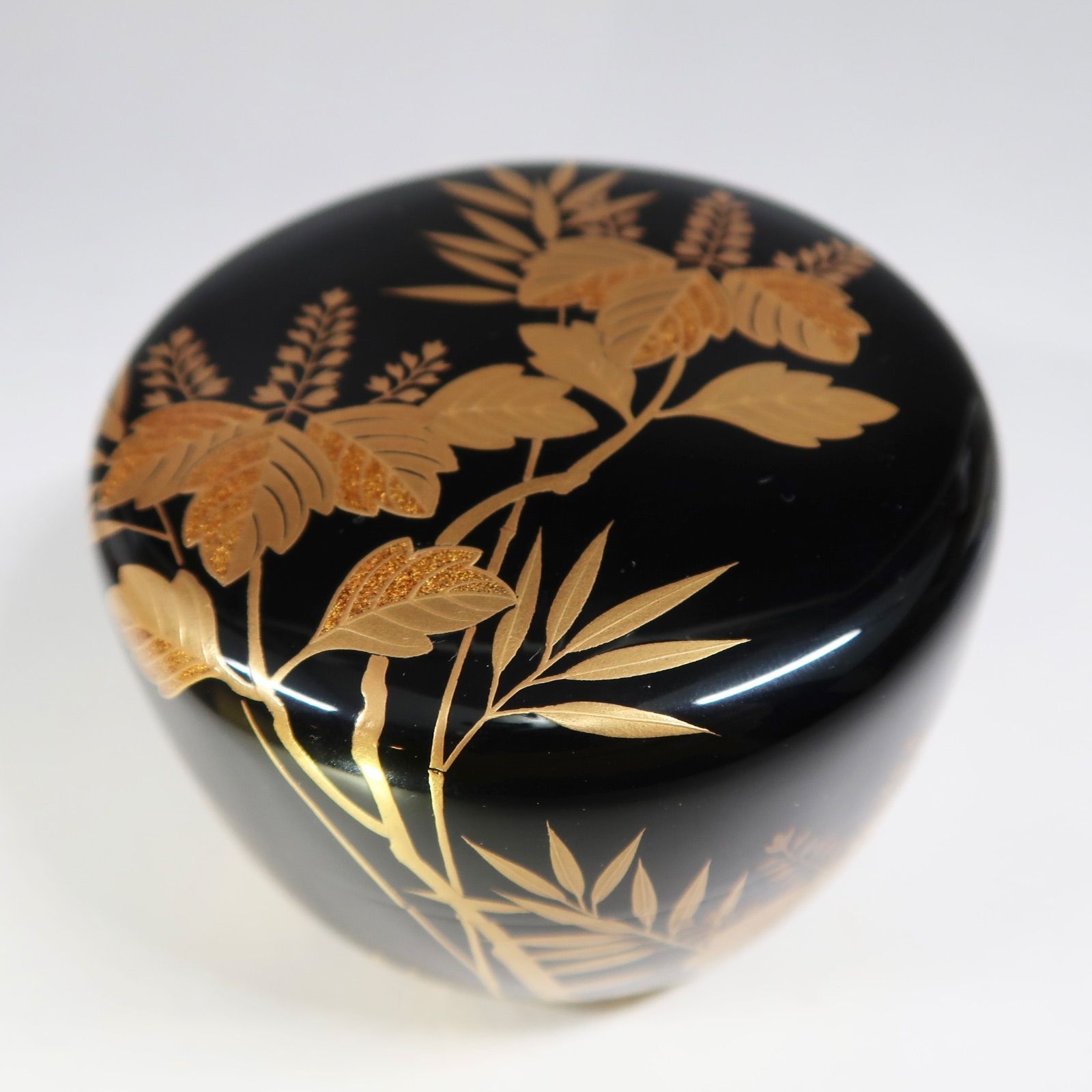 茶道具　黒織部　沓形茶碗　表千家十三代即中斎書付箱　M　R5693 通販販売【茶道具】 茶碗 黒織部 沓形 *加藤健* 茶道道具