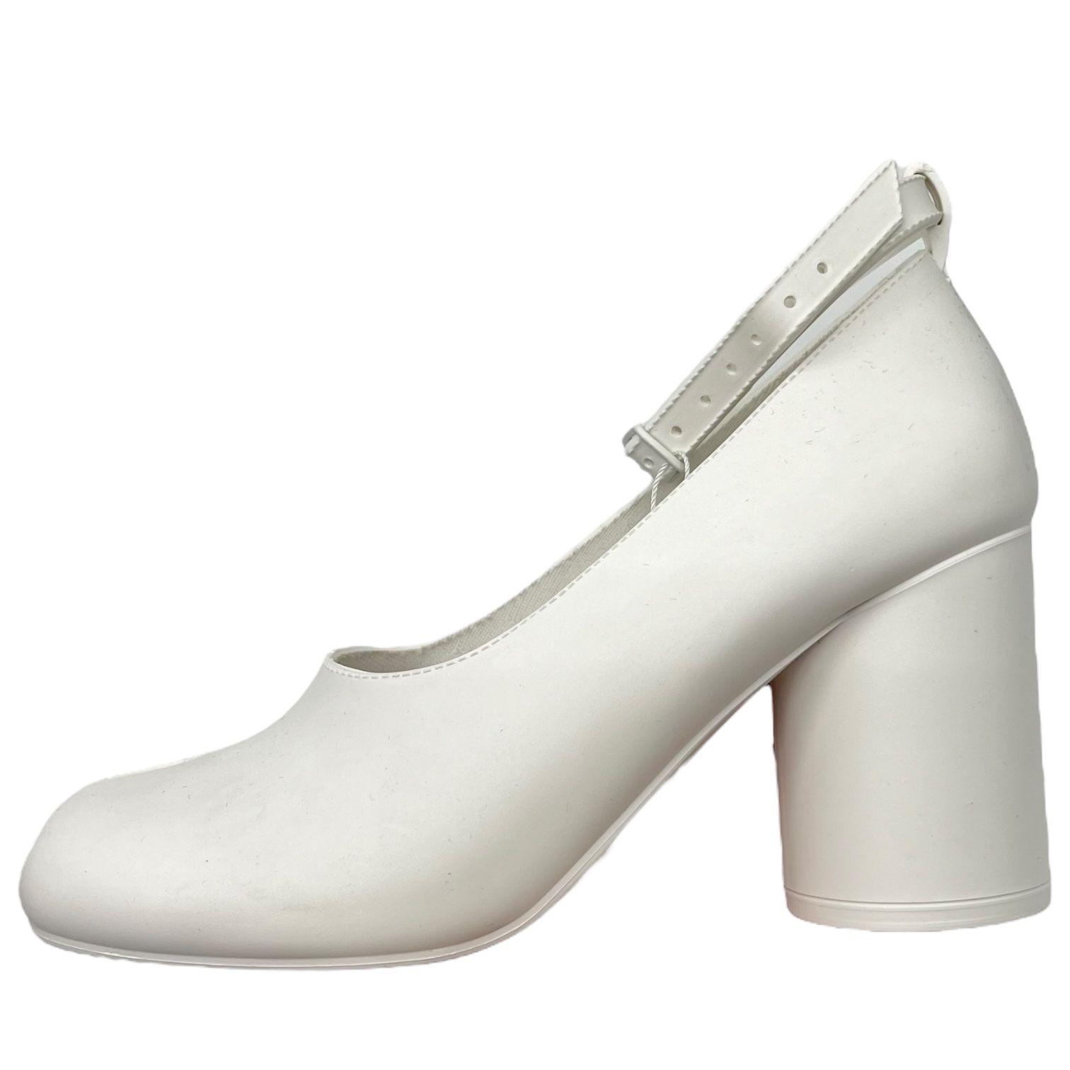 MAISON MARGIELA(メゾンマルジェラ) 22SS TABI STRAP HEEL PUMPS RUBBER ストラップ ヒール パンプス  ラバー S58WL0222 36(23cm程度) ホワイト シューズ バレエ - メルカリ