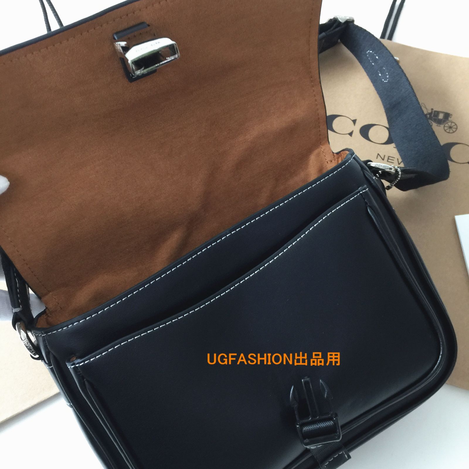 ＜コーチバッグ＞COACH/コーチバッグ ショルダーバッグ CR098 ブラック メッセンジャーバッグ クロスボディー レディースバッグ 斜めがけバッグ アウトレット品 紙袋付属　新品未使用