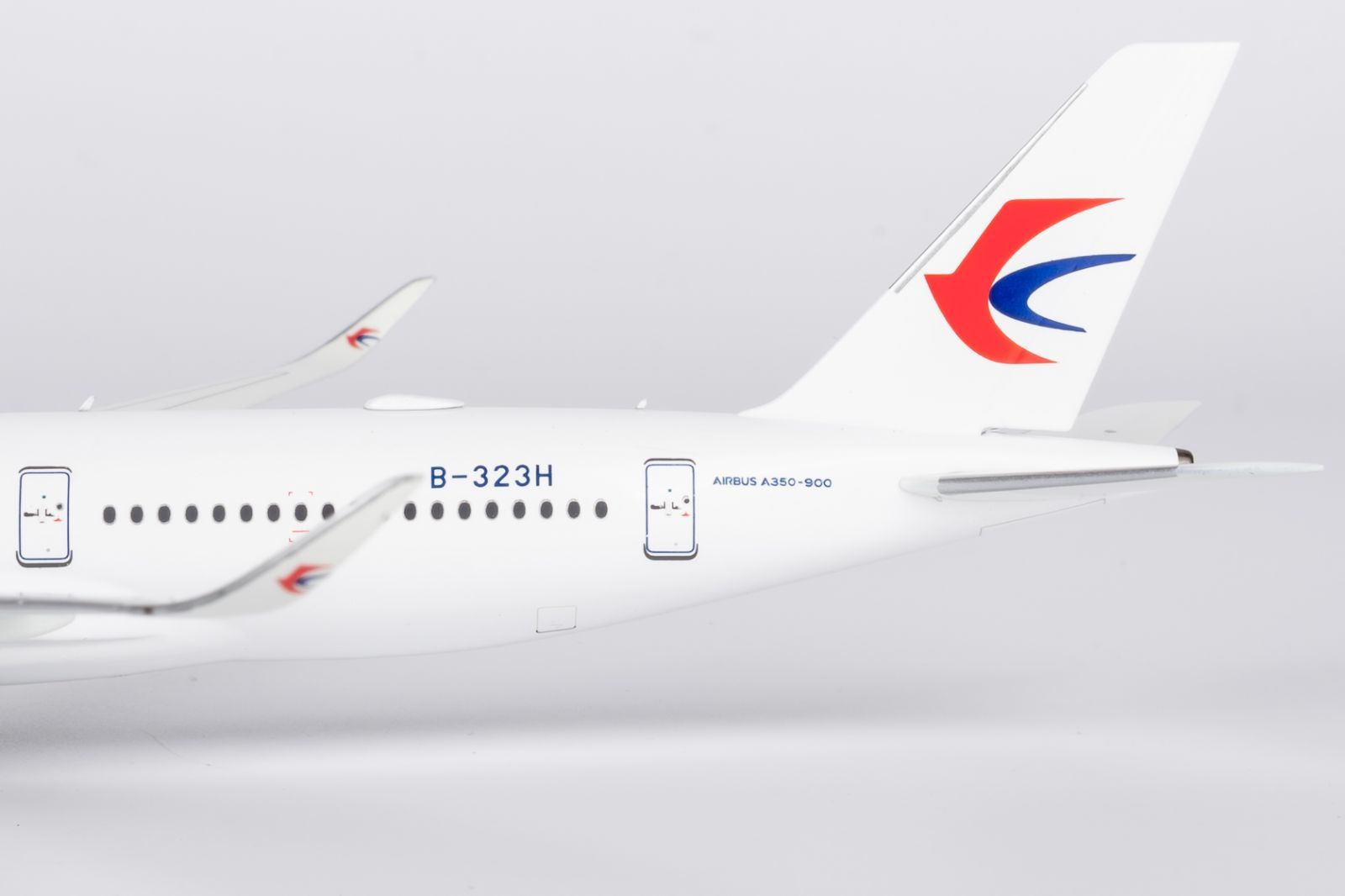 1/370 飛行機模型 中国東方航空 A350-900 Amazon.co.jp: 1:400 スケール中国東方航空 A350-900 B-306Y