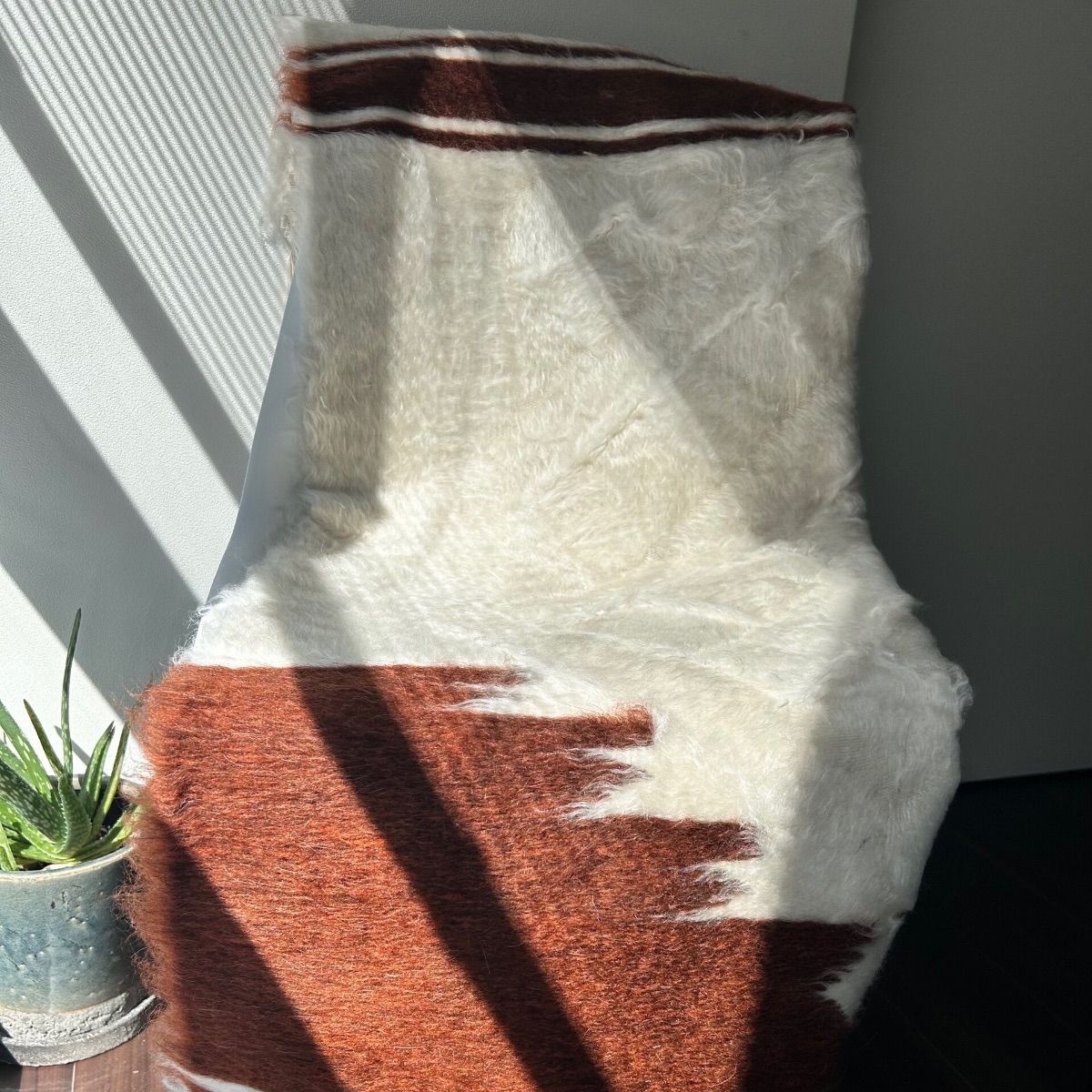 Battaniye な天然山羊毛を使用したバッターニエ