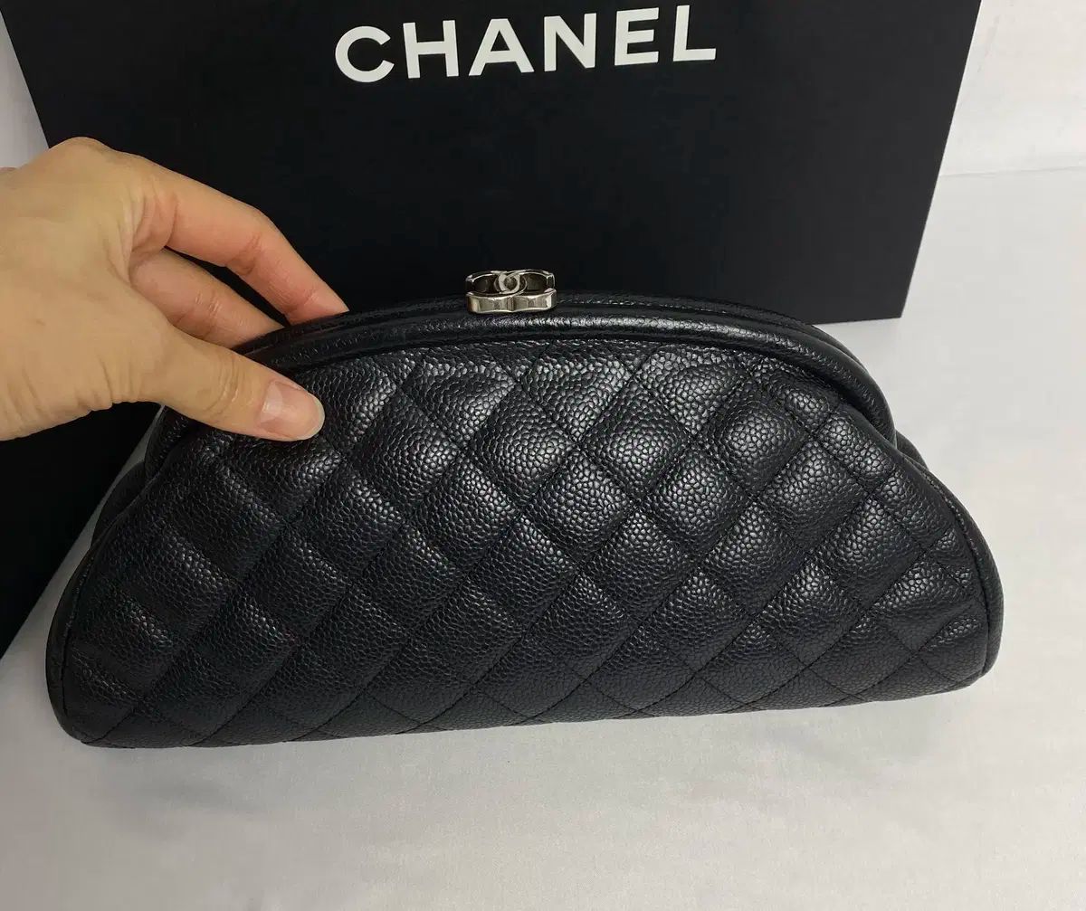 関税・送料込【CHANEL】キャビアクラッチラージ 関税・送料込【CHANEL】キャビアクラッチラージ (CHANEL