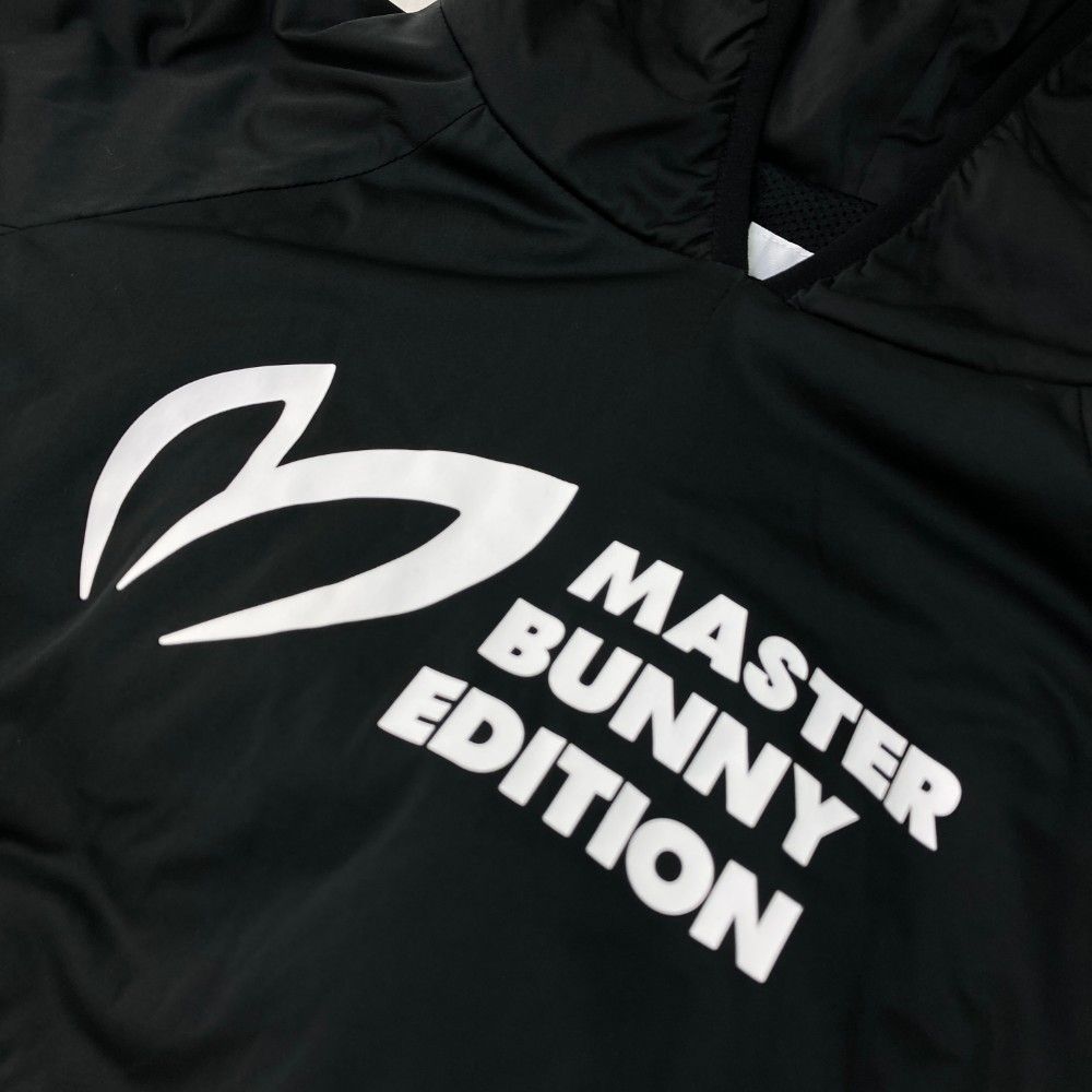 サイズ：0 MASTER BUNNY EDITION マスターバニーエディション 2023年モデル フード付 裏メッシュ 長袖ブルゾン  ブラック系 [240101461435] ゴルフウェア レディース ストスト MASTER BUNNY EDITION マスターバニーエディション 2023年モデル