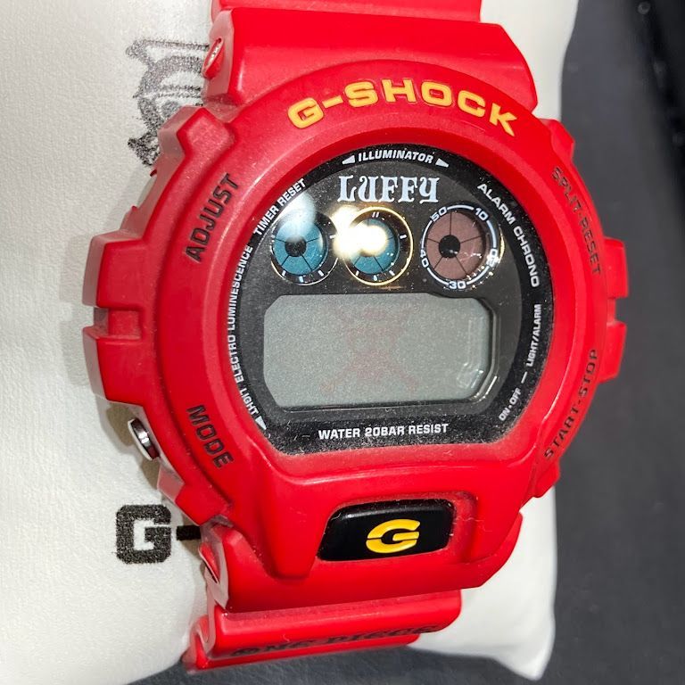 即購入致しますG-SHOCK × ONE PIECEモンキー・D・ルフィモデル 腕時計 レッド