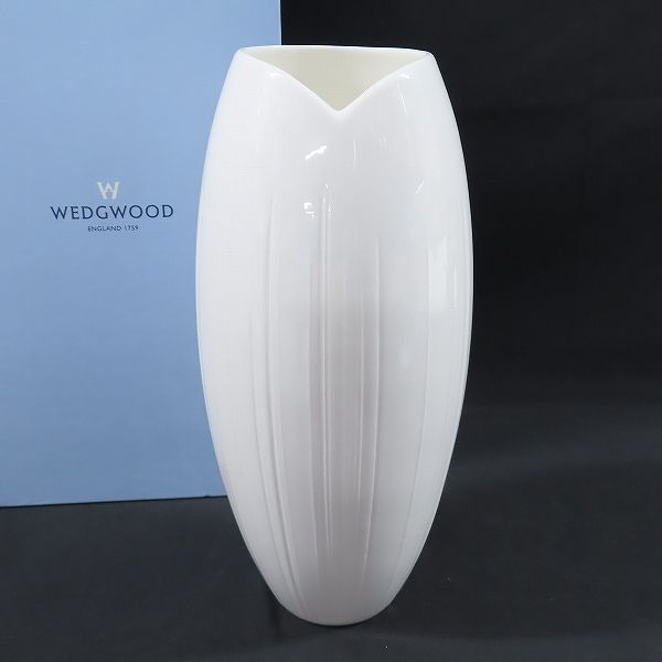 希少　 ウェジウッド　花瓶 anv ウェッジウッド WEDGWOOD 花瓶 白 フラワーベース