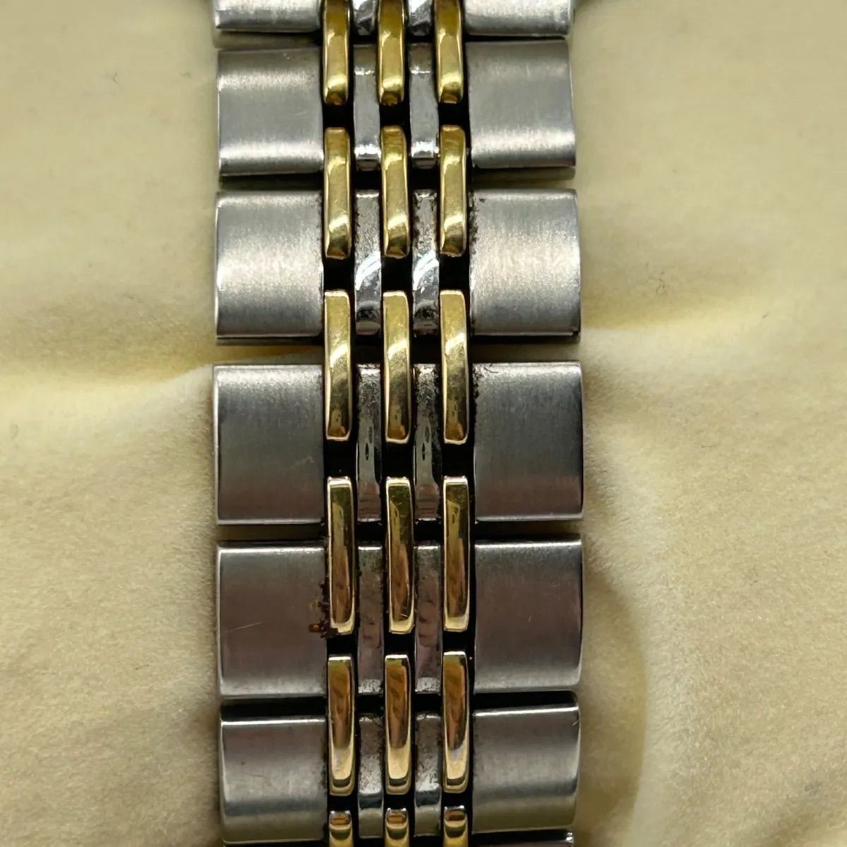 4FM83 イヴ サンローラン YSL 腕時計 5421-H10031 クォーツ Yves saint Laurent イヴサンローラン メンズ 腕時計 5421