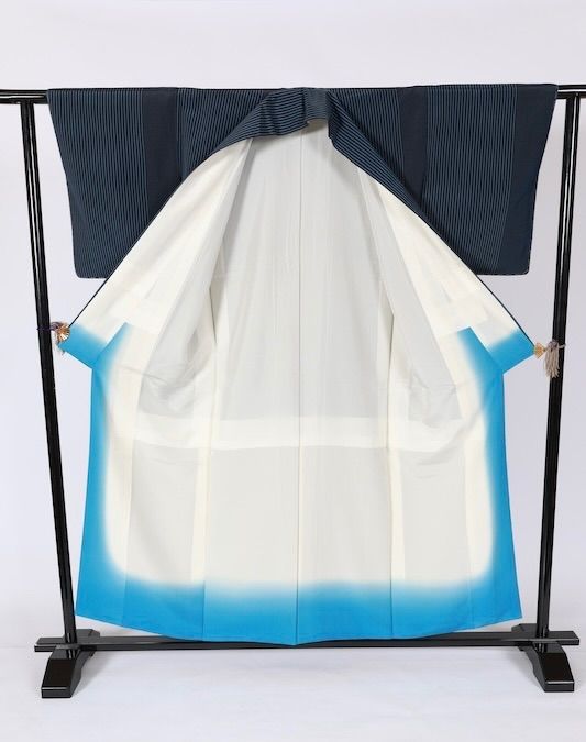 浜紬　新品未使用品　藍濃淡　縞　T596 浜紬 新品未使用品 藍濃淡 縞 T596 - メルカリ