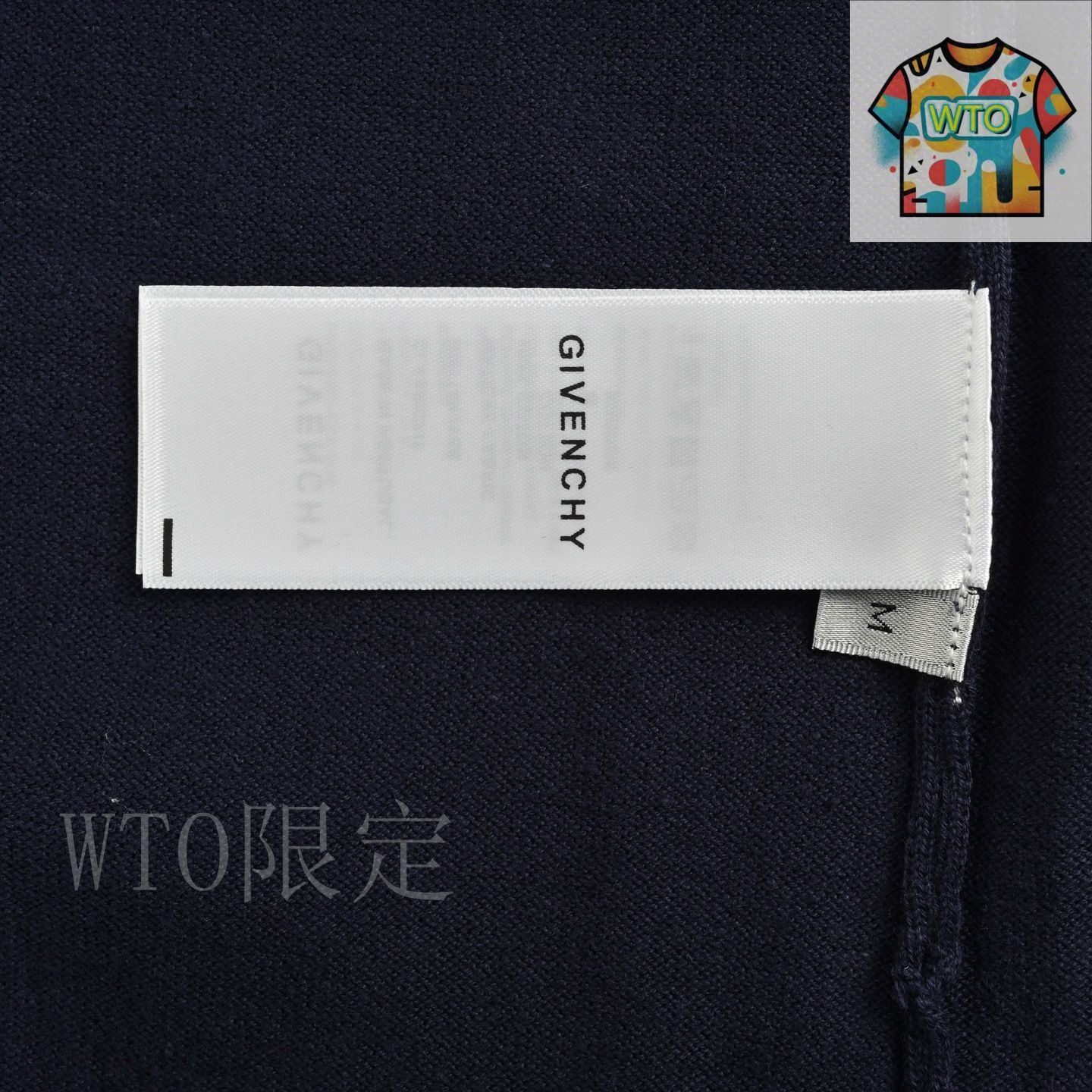 GIVENCHY ブラック Tシャツ Sサイズ　タグ有り 本日限定特価】Givenchy メンズ＆レディース カジュアル